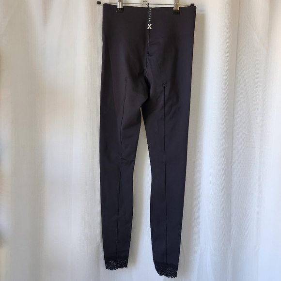 Savage X Fenty By Rihanna Black High-Waisted Performance Leggings Size S - Picture 5 of 8